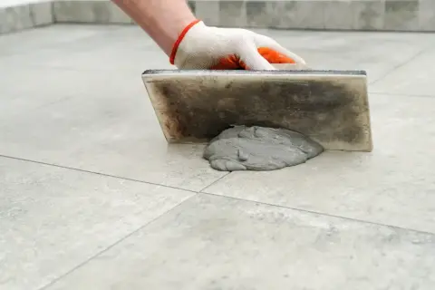 Jaka fuga na taras zewnętrzny zapewni trwałość i estetykę na lata?